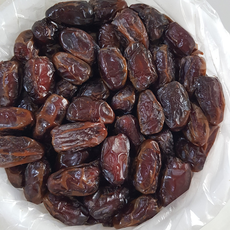 خرمای کبکاب بدون شیره درشت سطل سه کیلویی (سوپر لوکس)
