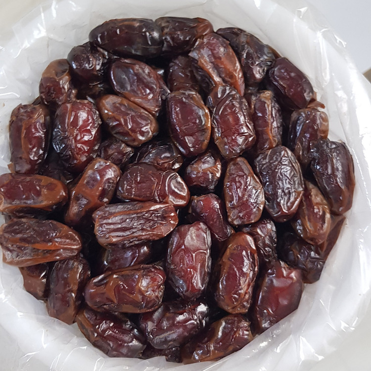 خرمای کبکاب بدون شیره درشت سطل سه کیلویی (سوپر لوکس)