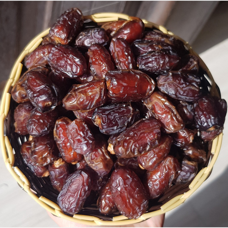 خرمای بریمی آدامسی معروف به پیارم آدامسی خرمای ریزدانه کمیاب و محبوب (دوکیلویی)