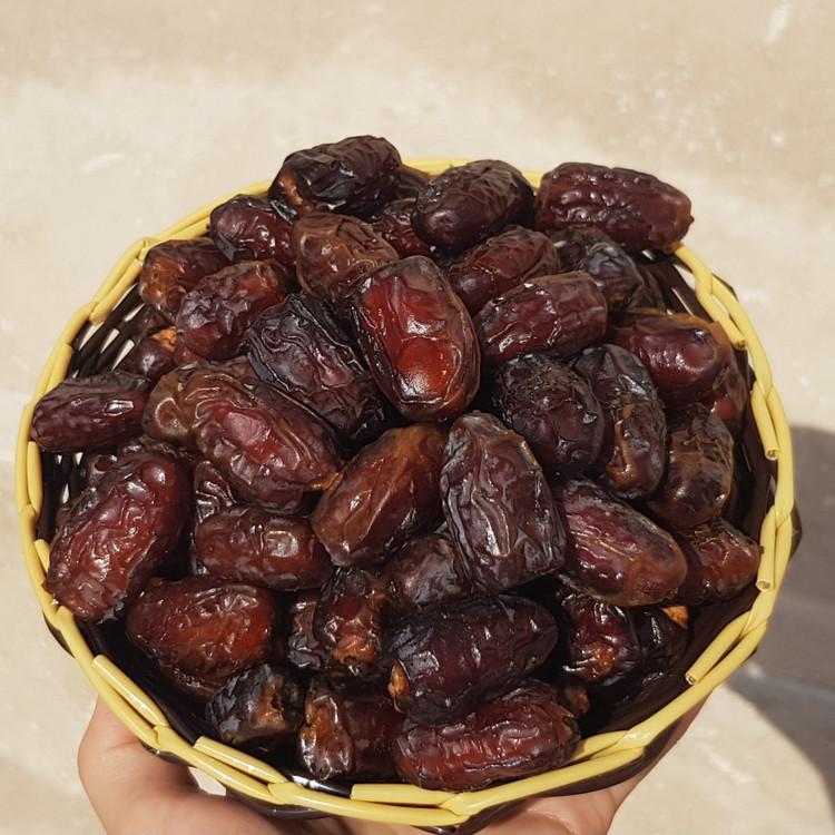 خرمای بریمی آدامسی معروف به پیارم آدامسی خرمای ریزدانه کمیاب و محبوب (دوکیلویی)