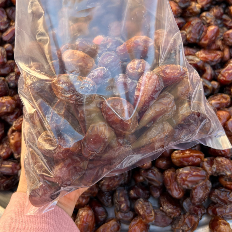خرما کبکاب باشیره طبیعی ( 2 کیلویی) بدون شیره صنعتی مخصوص افراد دیابتی