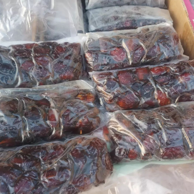 خرما کبکاب با شیره طبیعی بسته بندی خانگی (3 کیلویی) ارسال رایگان بدون شیره صنعتی