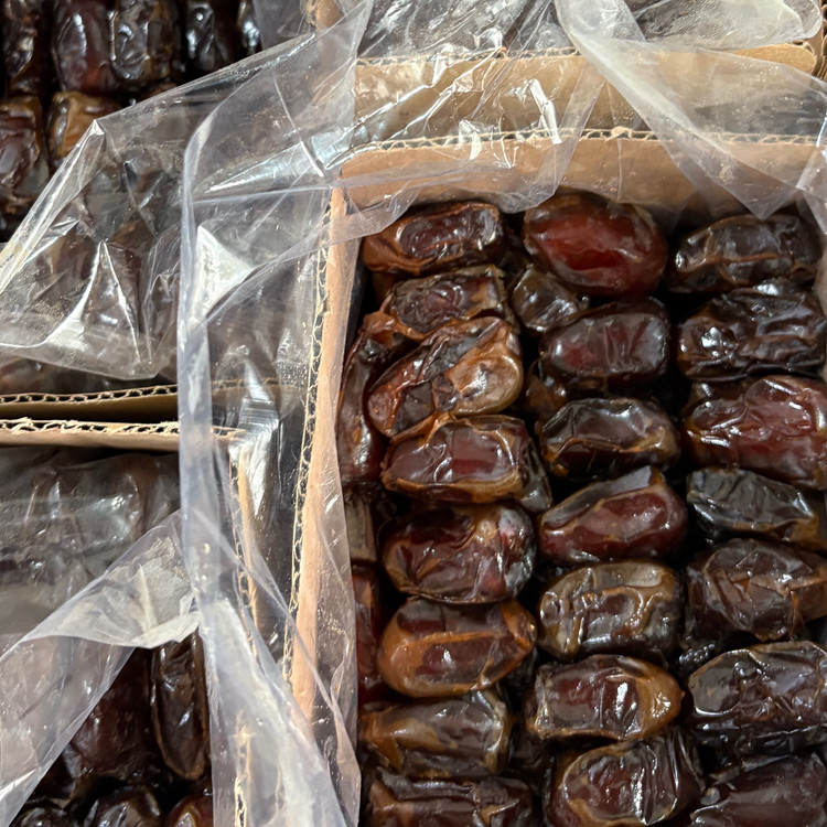 خرما کبکاب شسته شده کارتنی (پک ده کیلویی)