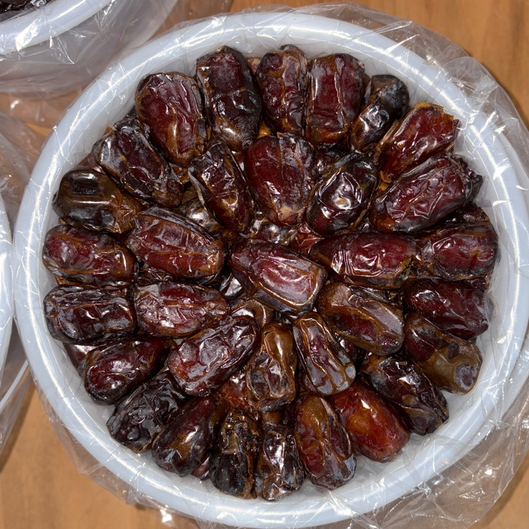 خرما کبکاب سه کیلویی با شیره خرما مرغوب