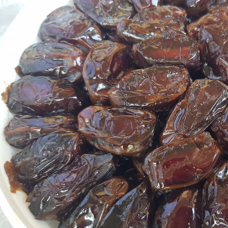 پک 21 کیلویی خرمای سوپر لوکس کبکاب ماهور خرمای شسته شده فوق العاده درشت یکدست(7 بسته سه کیلویی)